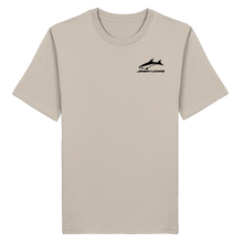 Lade das Bild in den Galerie-Viewer, The Beach Board Shack - Organic Shirt