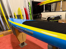 Lade das Bild in den Galerie-Viewer, Demo – Jimmy Lewis World Wide Carbon 8'9" SUP, blau/weiß
